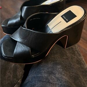 Dolce Vita Black Platform Sandals with Criss-Cross Straps